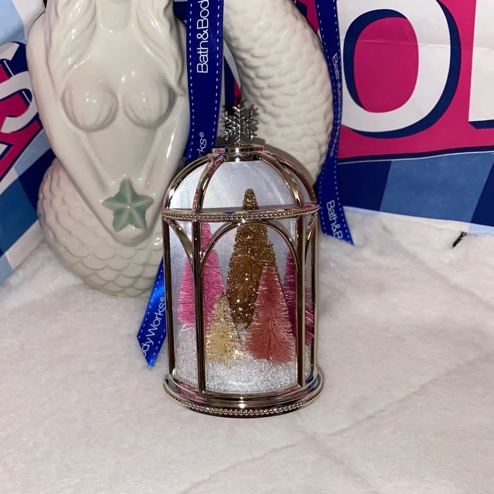 BATH AND BODY WORKS COLORFUL WINTER DOME NIGHTLIGHT WALLFLOWER FRAGRANCE PLUG